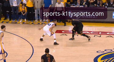 K1体育官网入口 解析骑士魔术激战背后的实用技巧:如何高效追踪NBA赛事动态